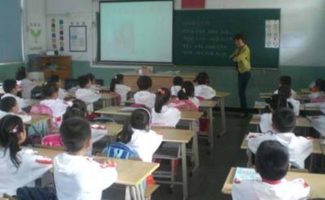 拼音学不好是什么体验？小学生“实力”上演，我太难了