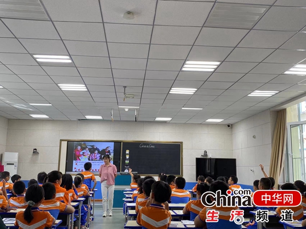 烟台市莱山区第七小学英语组走进芝罘区葡萄山小学教研活动纪实