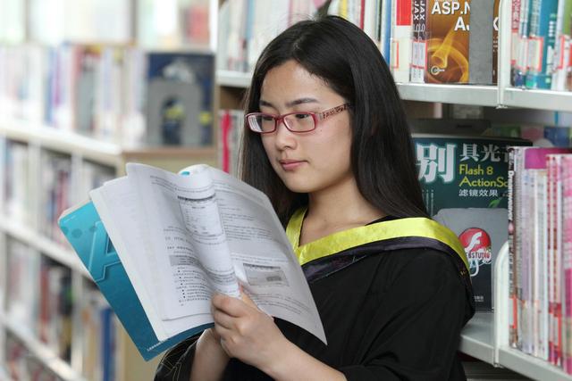 学渣逆袭我是全民女神_全民学英语_英语零基础学音标还是学自然拼读