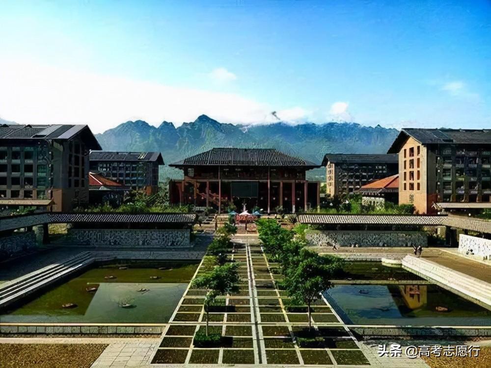 西建大学和西安工业大学实力不相上下，分数最低容易造成错觉，报考要擦亮眼睛