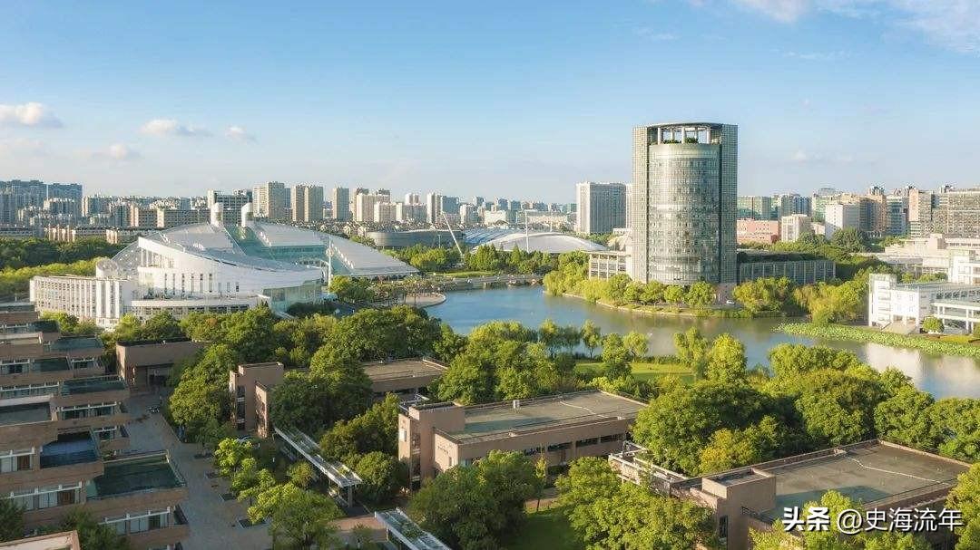 大学团日活动策划书_大学英语书_大学元旦晚会策划书