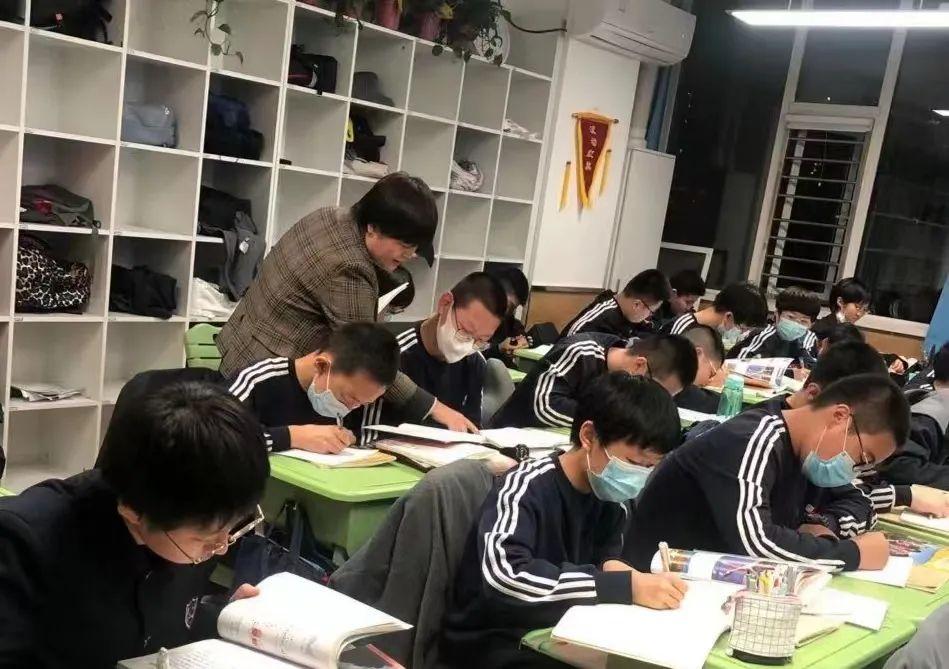 上海什么成人英语机构好_学成人英语机构_成人学英语哪个机构比较好