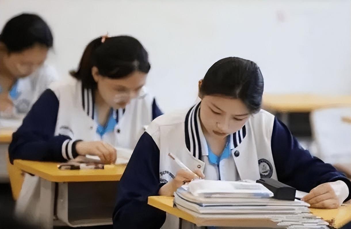 学科英语考研考什么科目_学科英语考研学校排名_英语学科