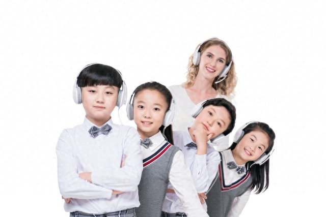 量身定制的语言启蒙 —— 线上一对一外教如何点亮童英语学习之路
