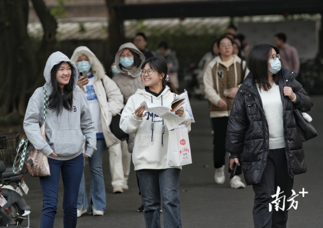 广东研考现场：跨专业考研热度高，考生认为多学科背景利于就业