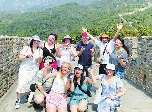最高一天3000元，北京外语导游炙手可热